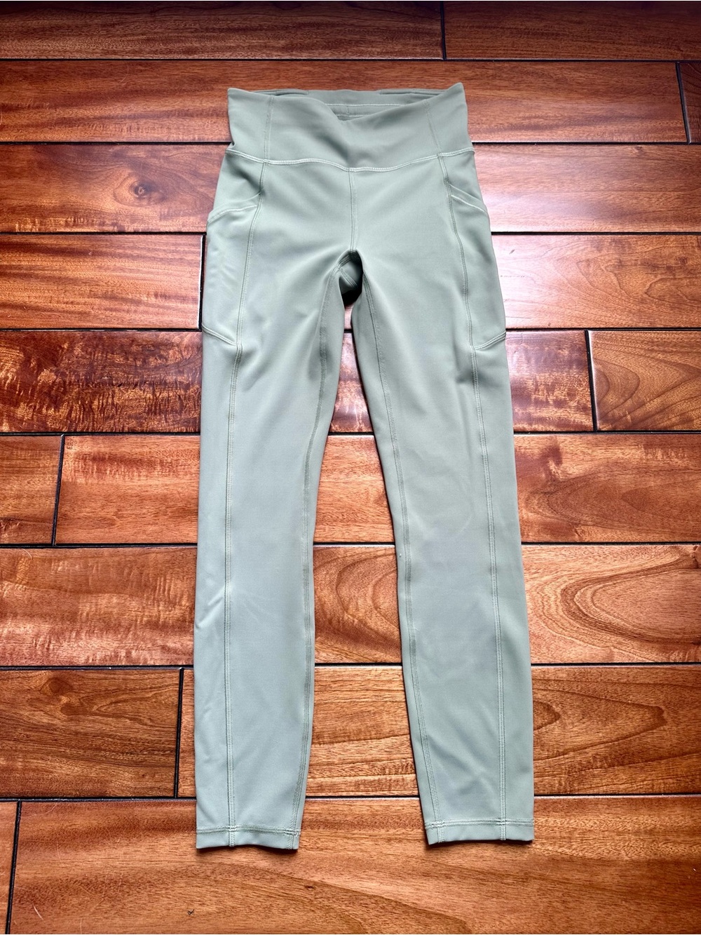 lululemon athletica High-Rise Invigorate 25” Leggings Side Pockets Pale Green